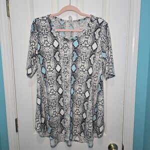 Stylish Snake Print Women's Top Size 1XL